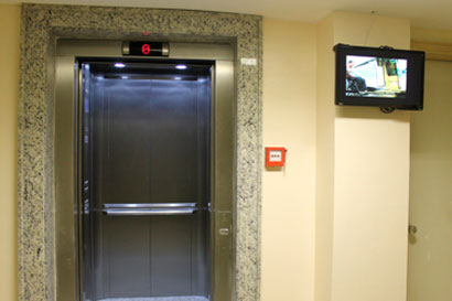 Imagem de portas para elevadores